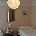 Flat 12 Sebastian Court - 2 Beds With A Four Poster