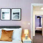 Charming 4-Bed Townhouse On South Cliff