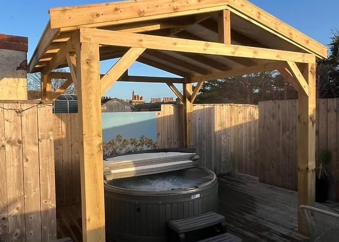 Seadream Luxury Holiday Home With Hot Tub Scarborough
