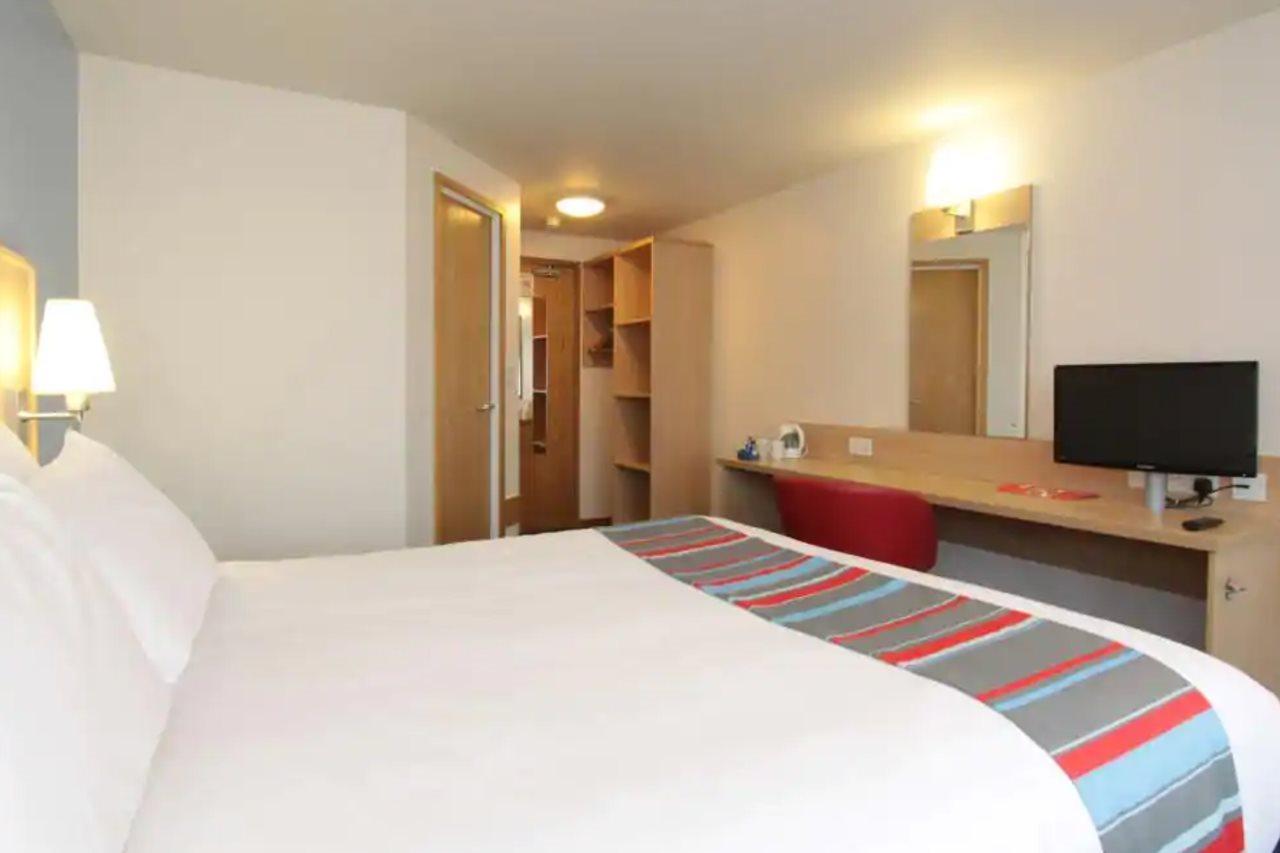 Travelodge St Nicholas Hotel
