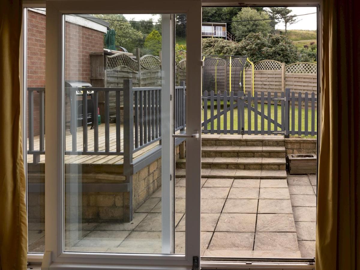 Pass The Keys Amazing 4 Bedroom Property- Hot Tub & Sea Views Scarborough