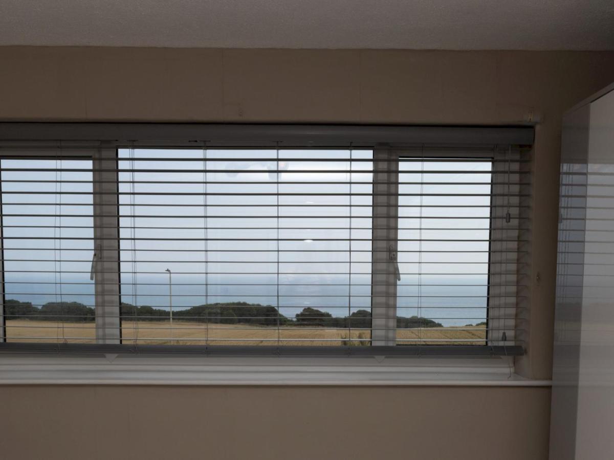 Pass The Keys Amazing 4 Bedroom Property- Hot Tub & Sea Views