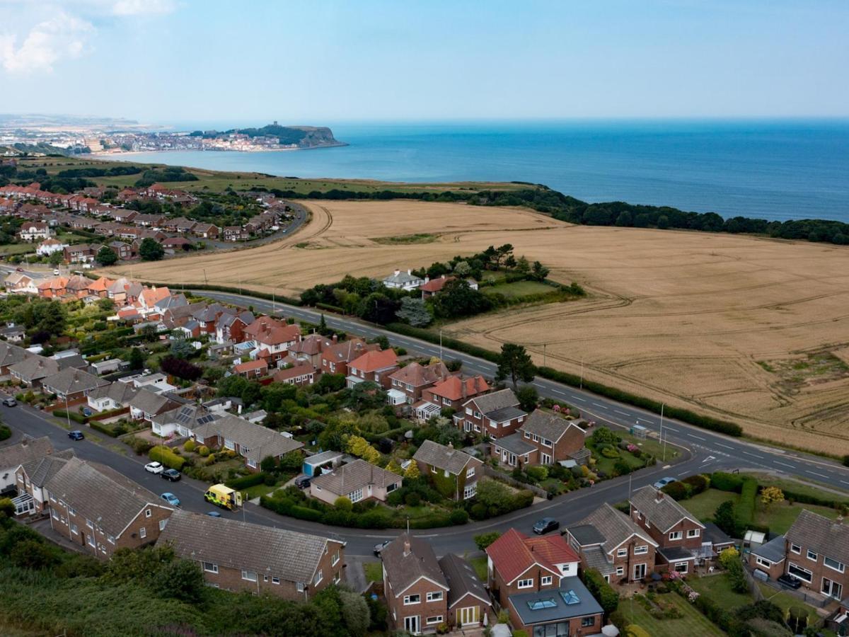 Holiday home Pass The Keys Amazing 4 Bedroom Property- Hot Tub & Sea Views