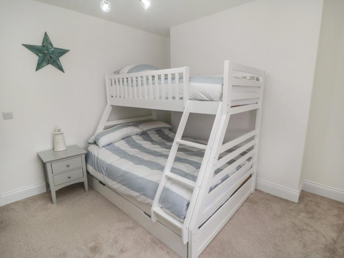 Sailors & Mermaids Apartment Scarborough