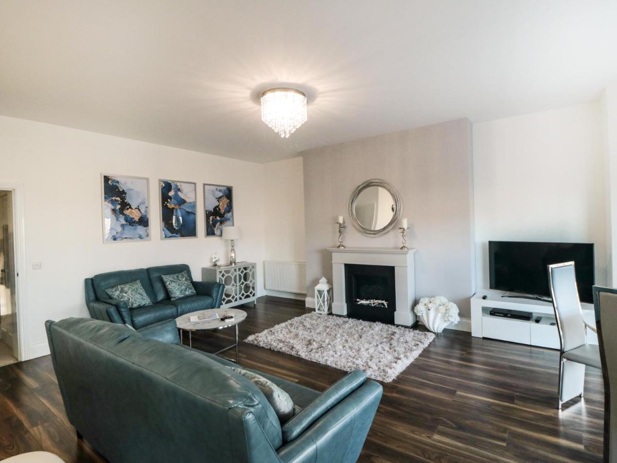 Sailors & Mermaids Apartment Scarborough
