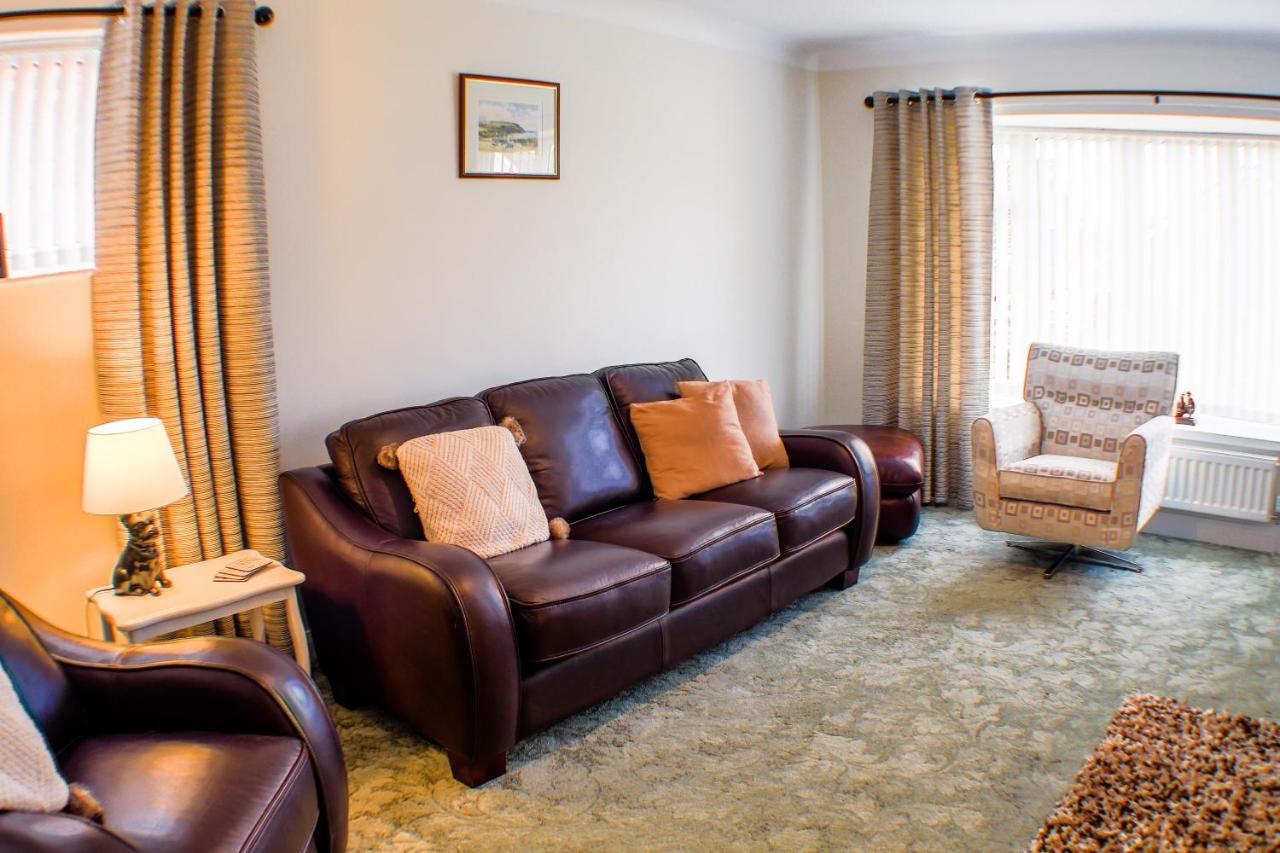 18 Sea View Close *