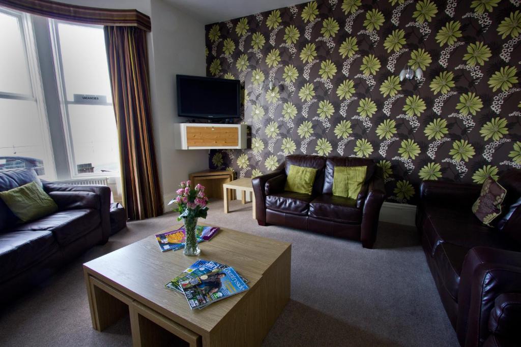 The Greno 4*