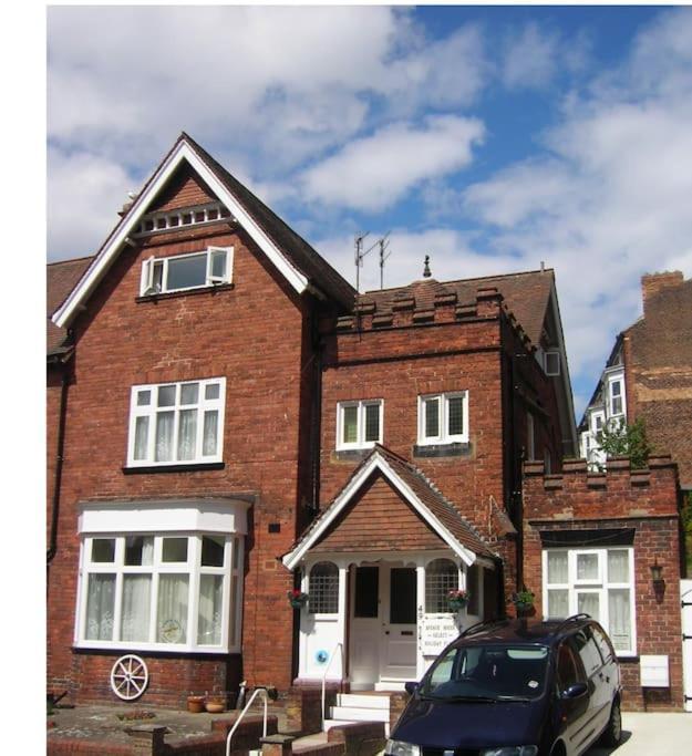 Apartment 3 Avenue House Scarborough