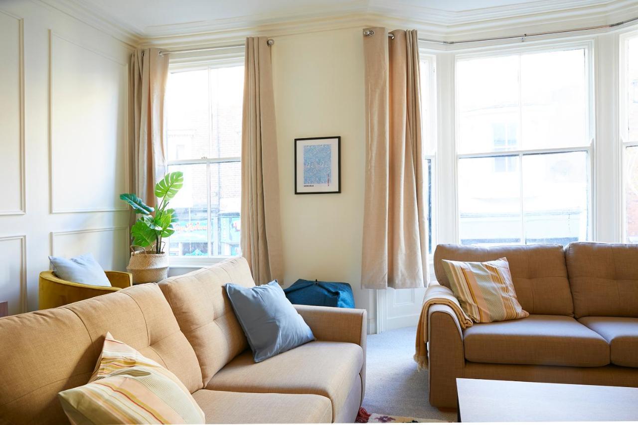 The Stoop, Stunning Sea Views! Scarborough