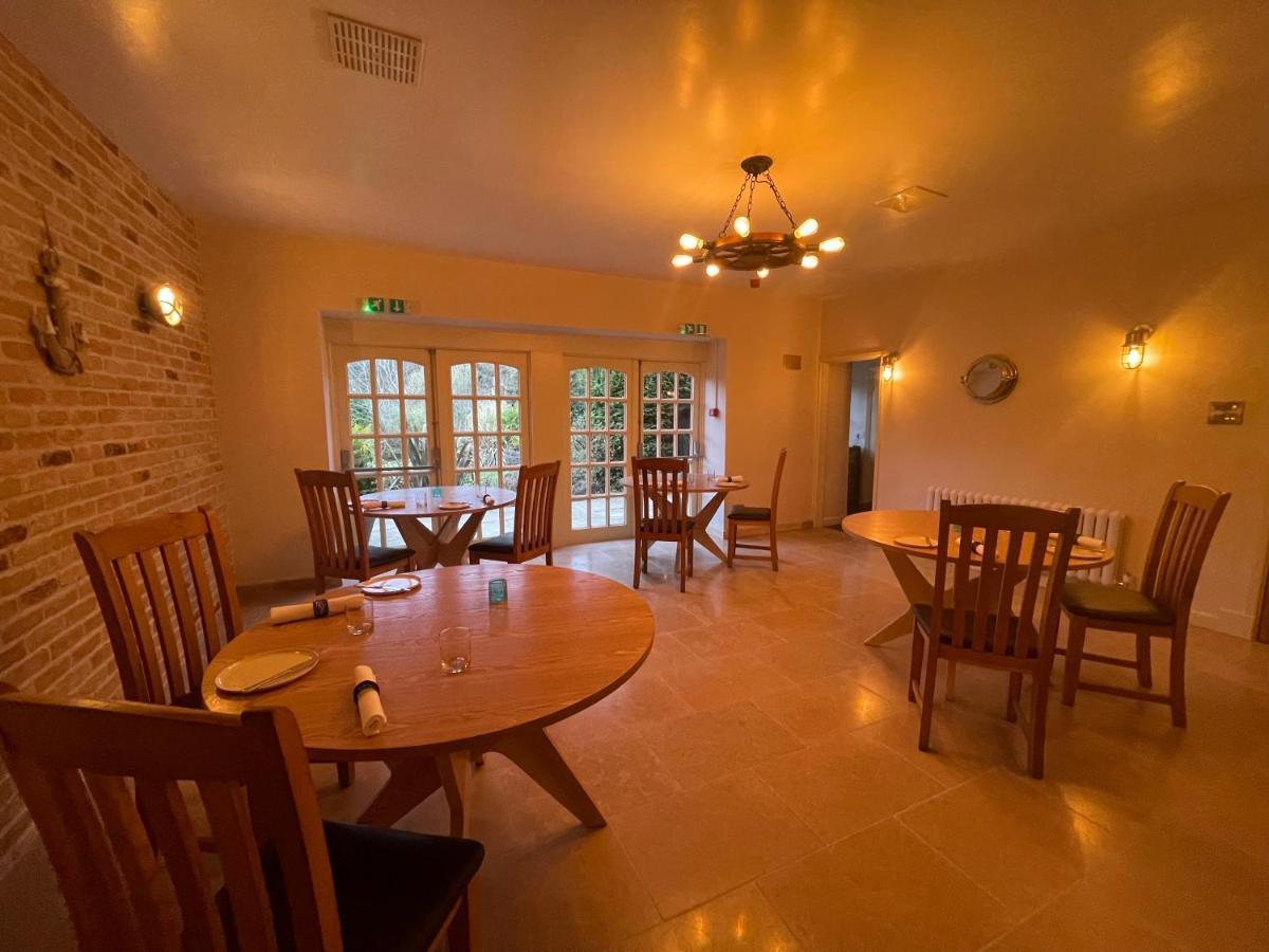 Hotel Ox Pasture Hall 4*