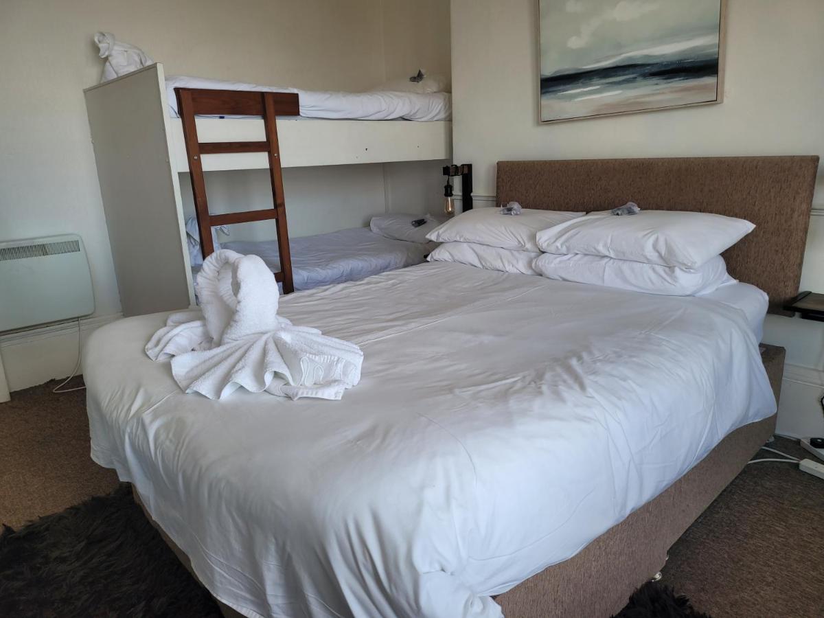 Apartment Sea View Flat 2 With Fast Wifi And Free Parking Scarborough