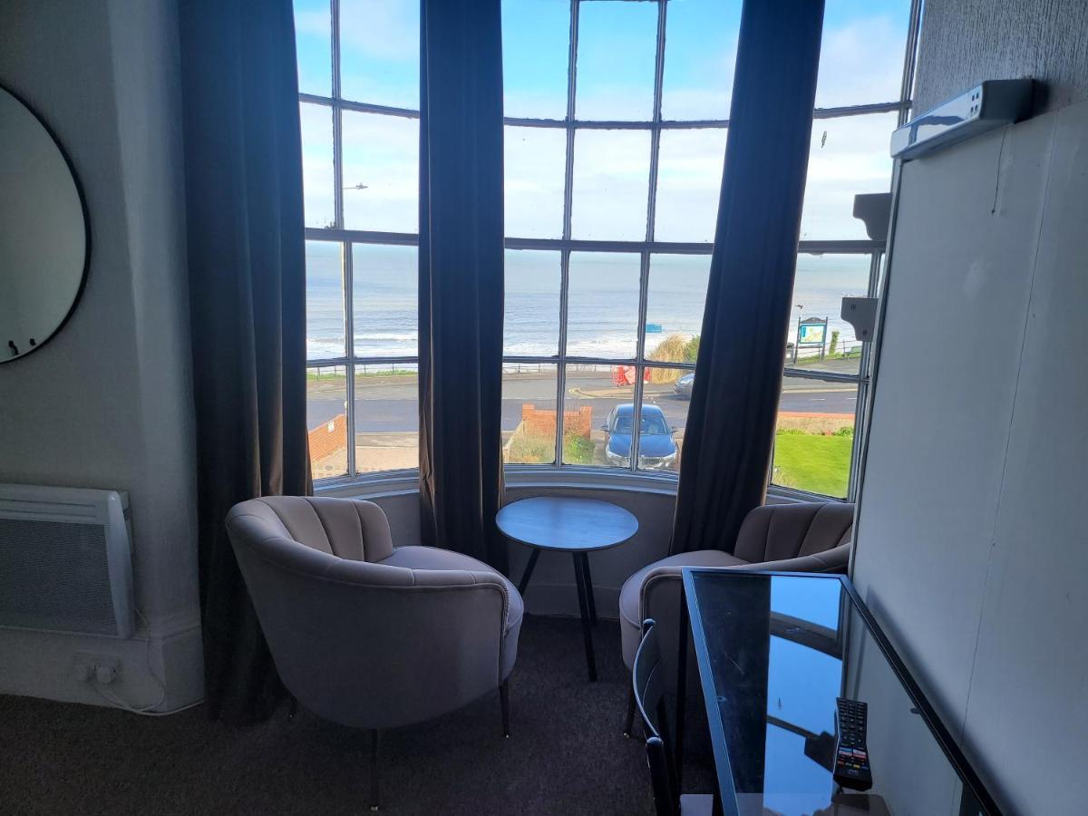 Apartment Sea View Flat 2 With Fast Wifi And Free Parking