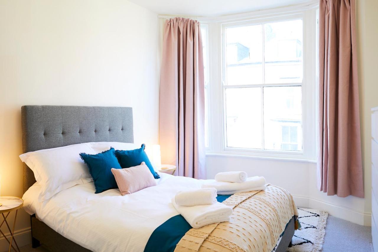 The Stoop, Stunning Sea Views! Apartment Scarborough