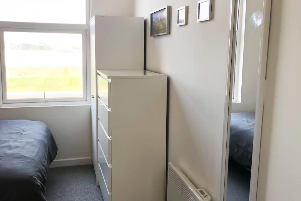 Sandy Wickets Apartment Scarborough