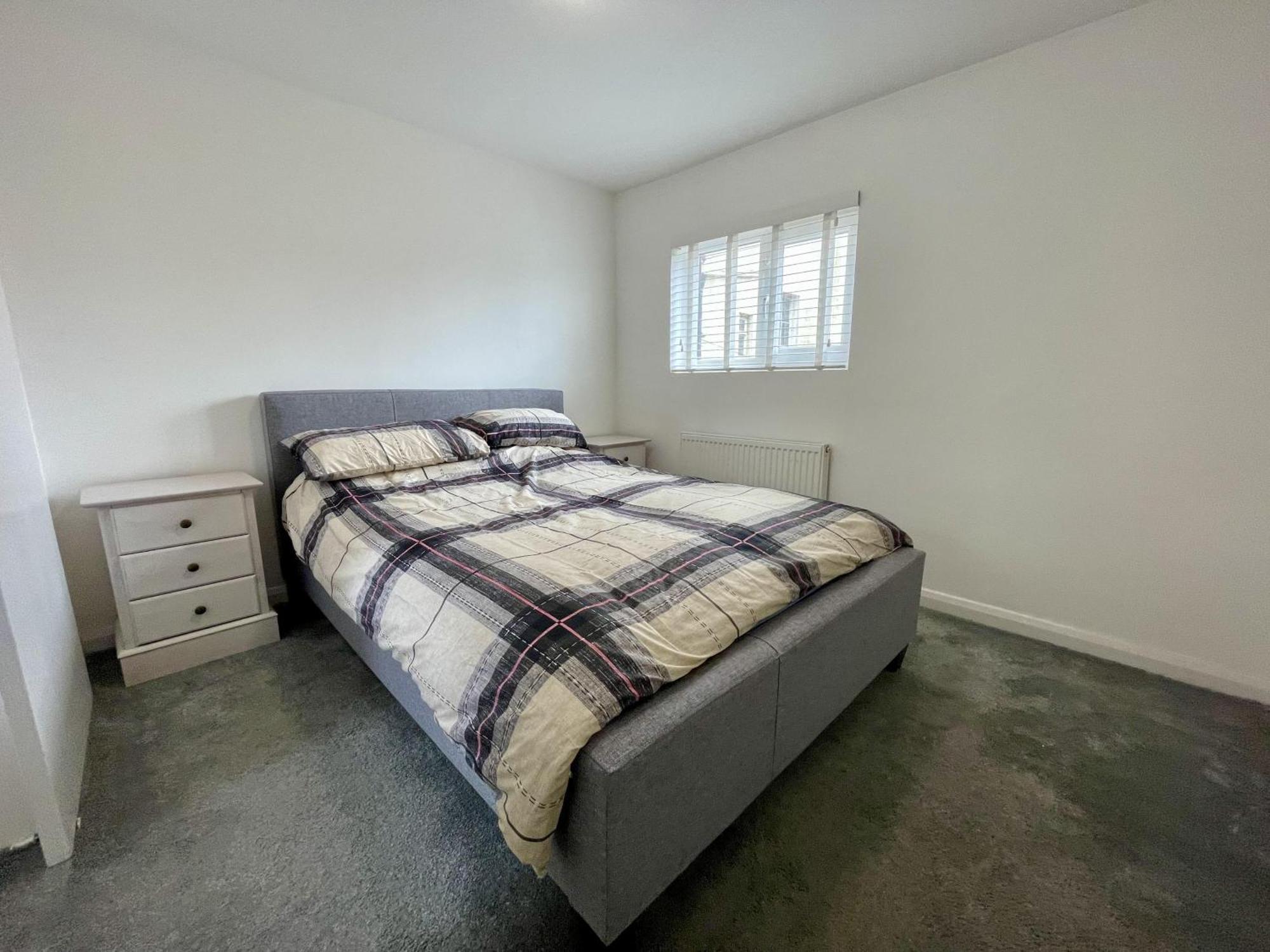 Impeccable 2-bed In * Scarborough