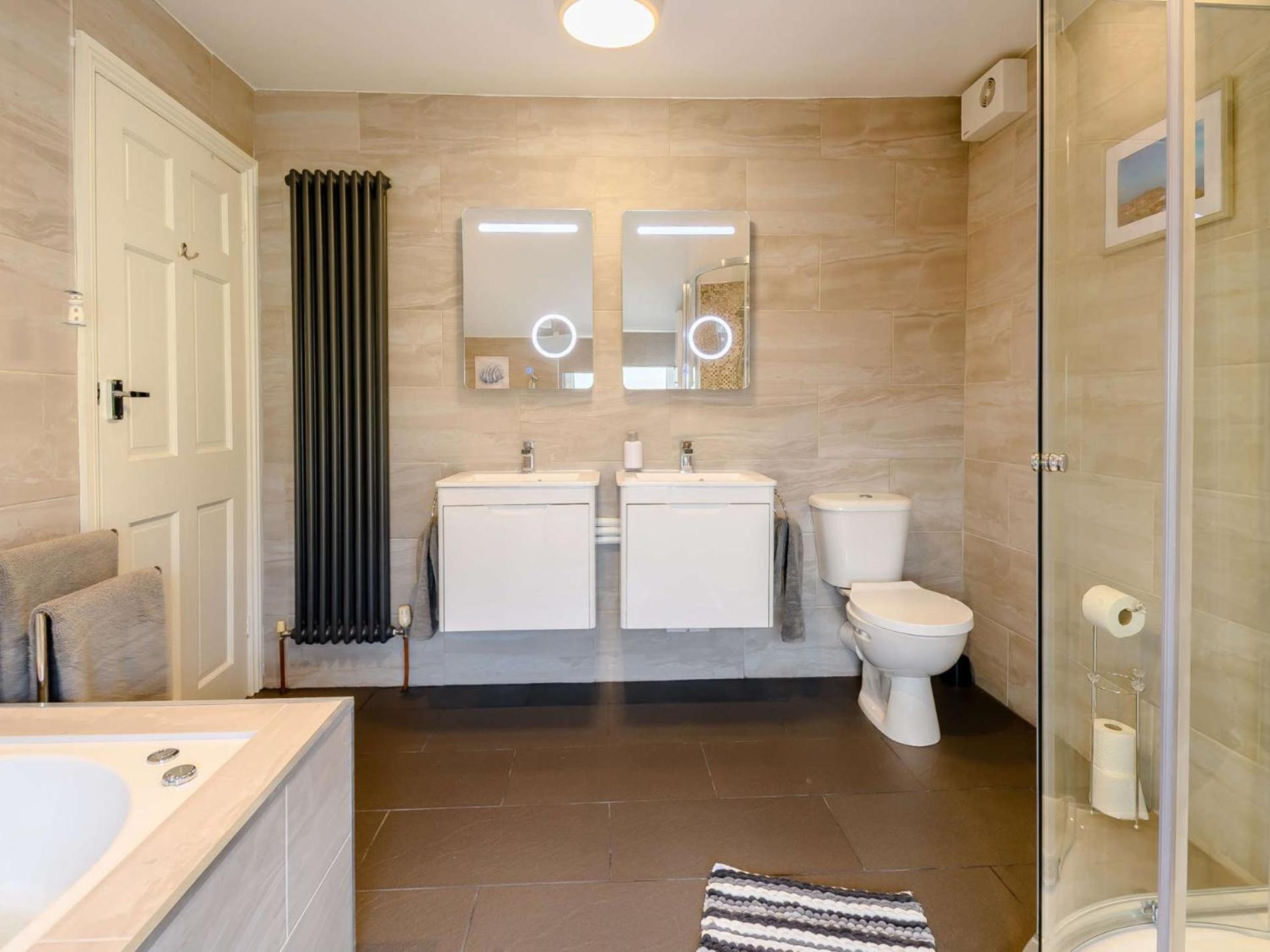 1 Bed In 90911 Holiday home