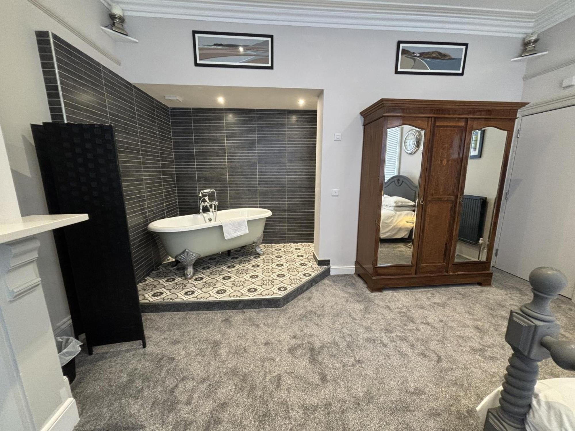 The Chapel House Bed & Breakfast 4*