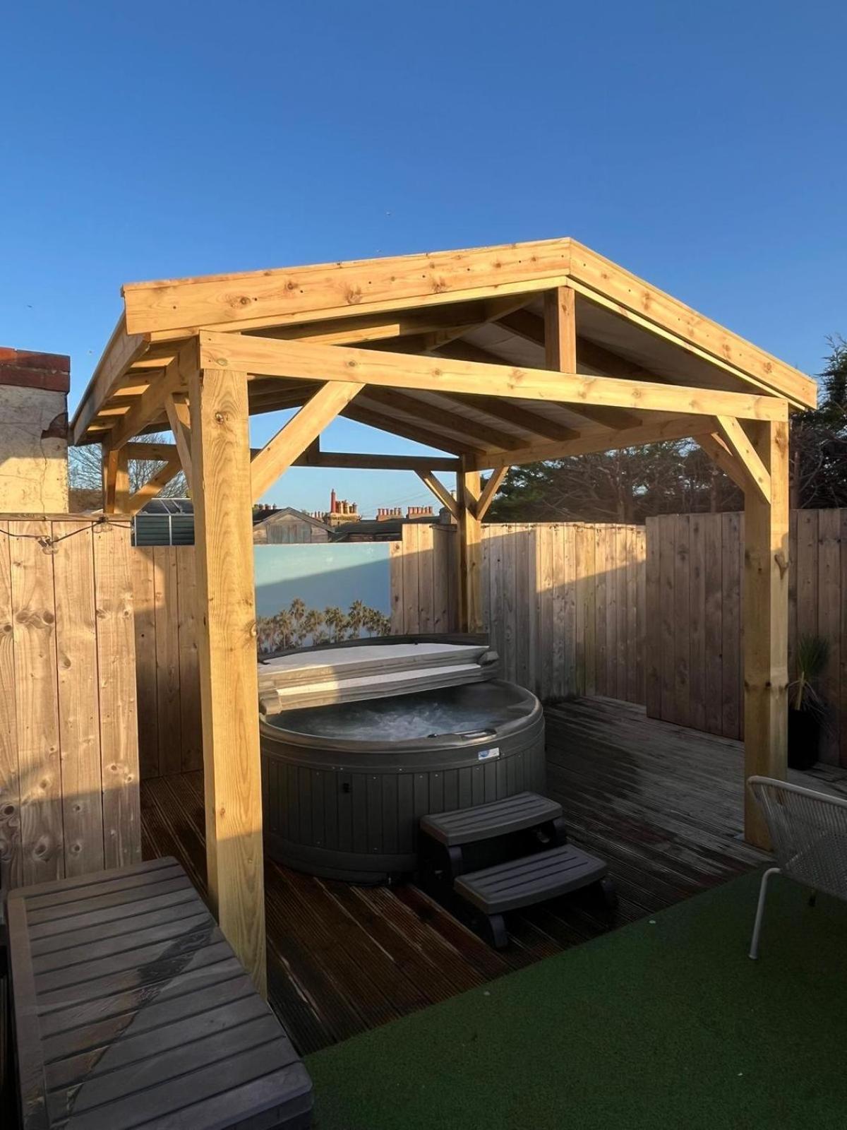 Seadream Luxury With Hot Tub Scarborough