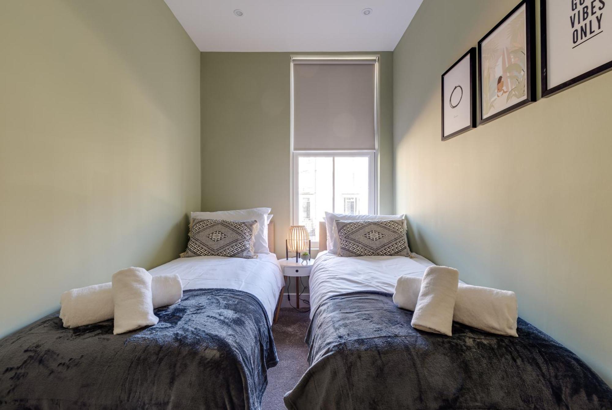 Apartment 2 - North Marine Scarborough