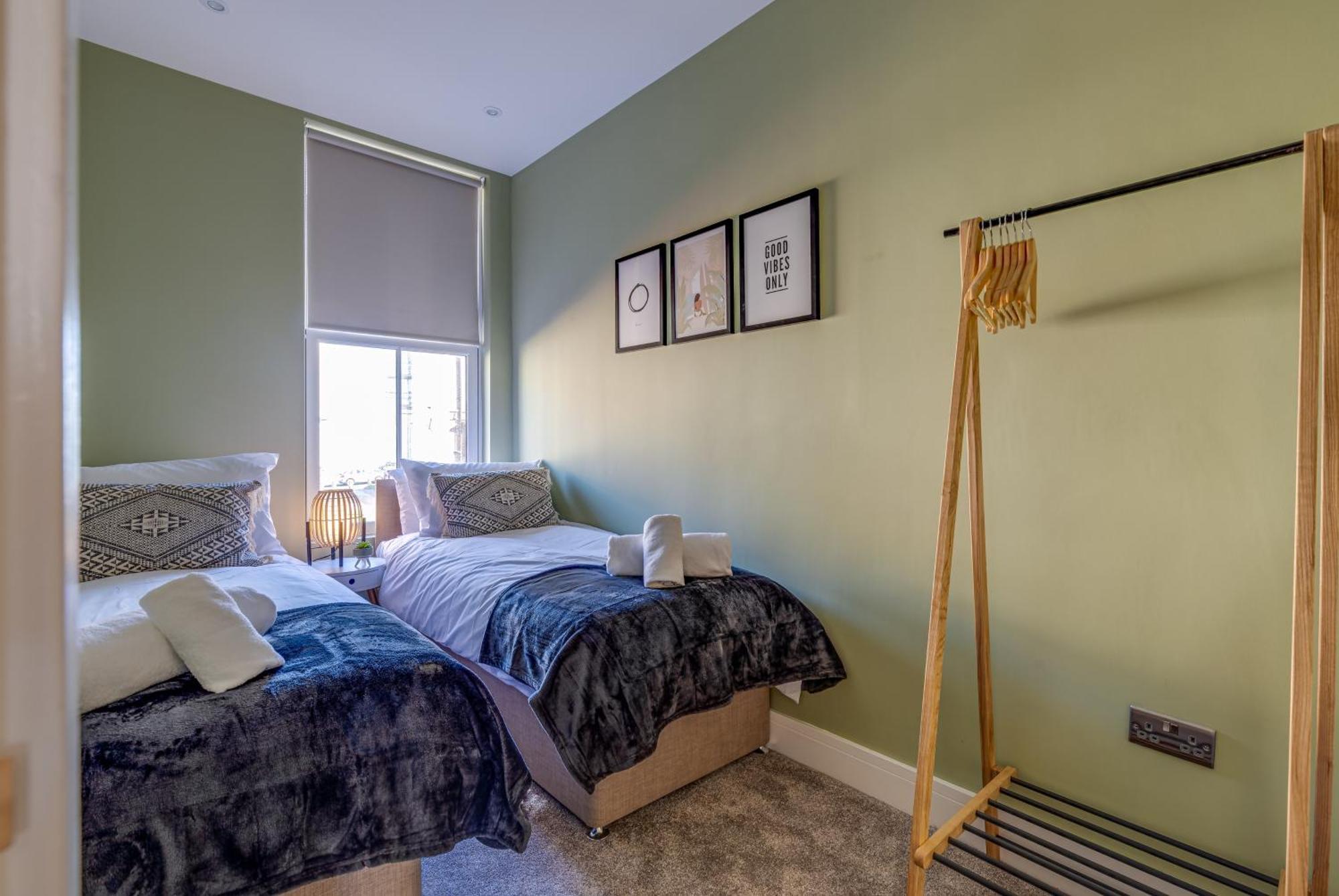 Apartment 2 - North Marine