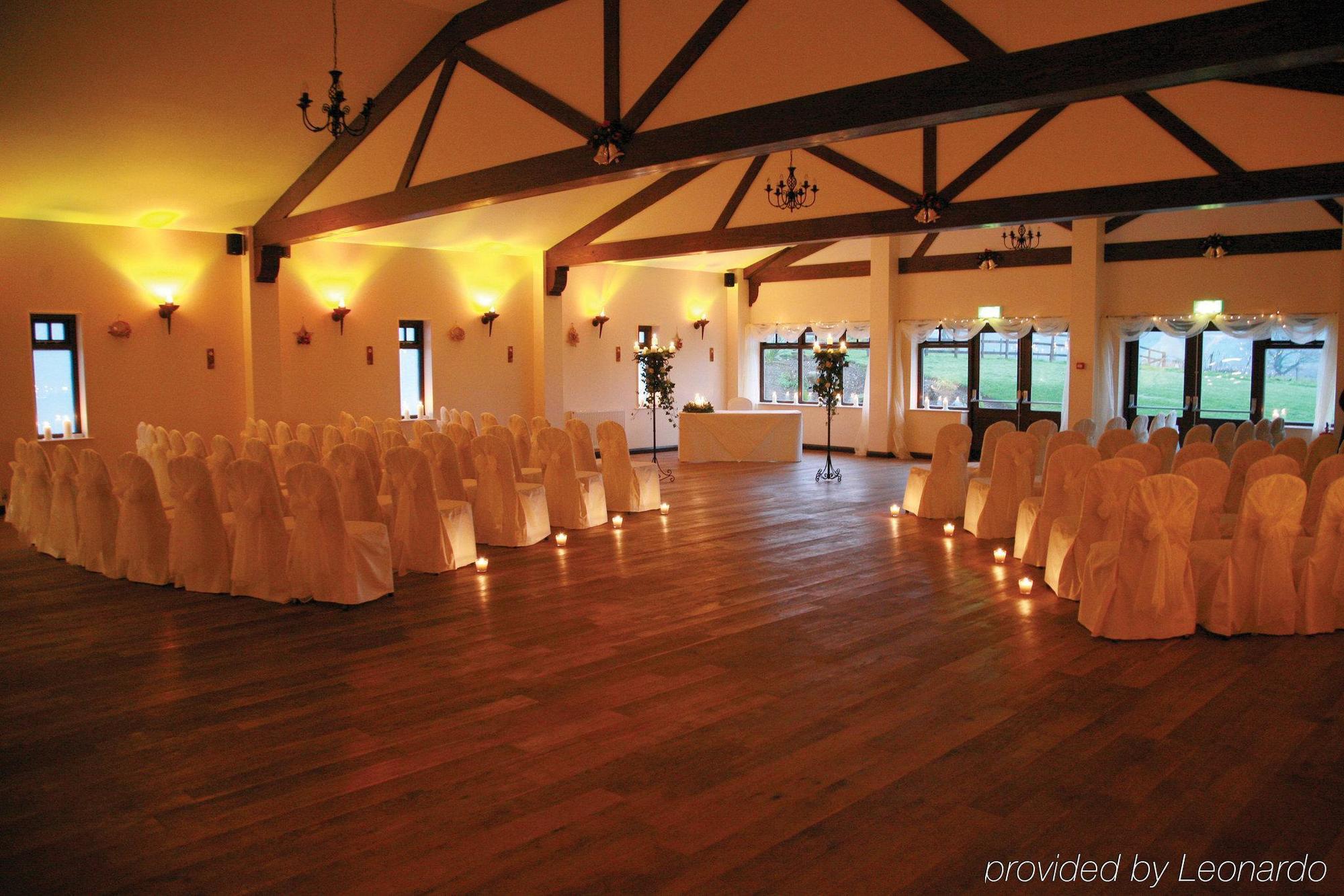 Ox Pasture Hall 4*