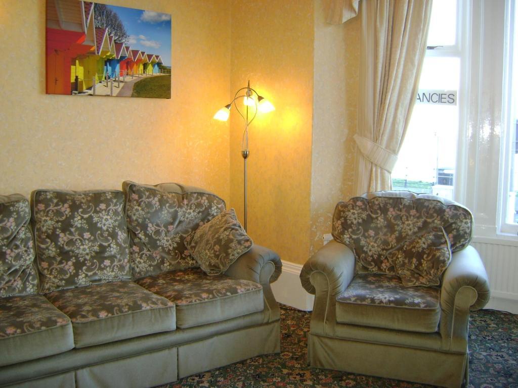 Guest house The Wharncliffe Scarborough