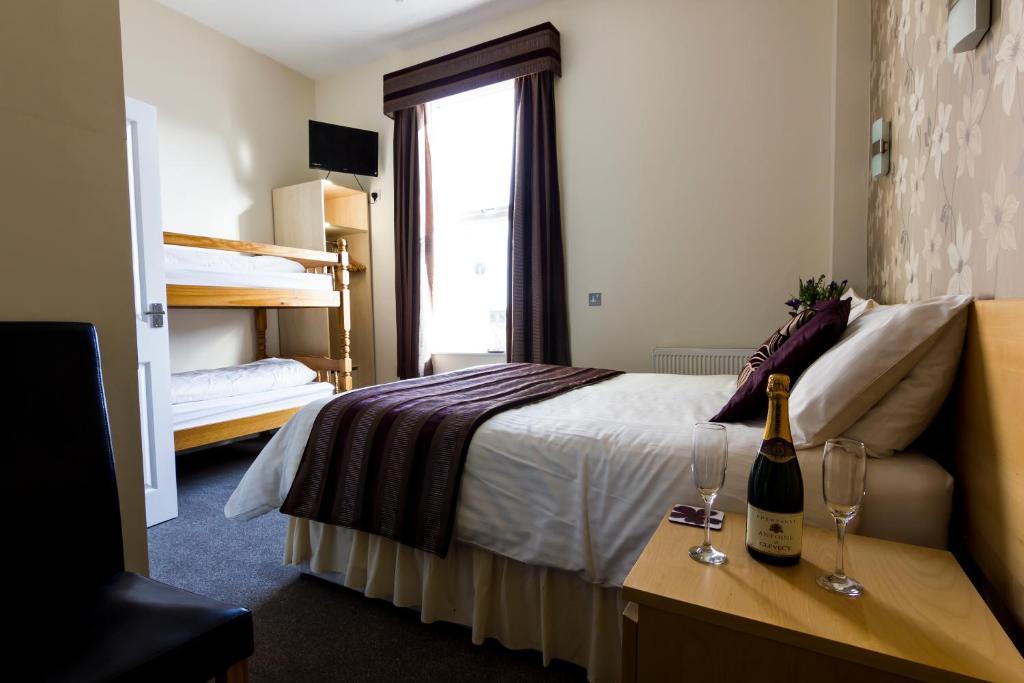 The Greno Guest house Scarborough