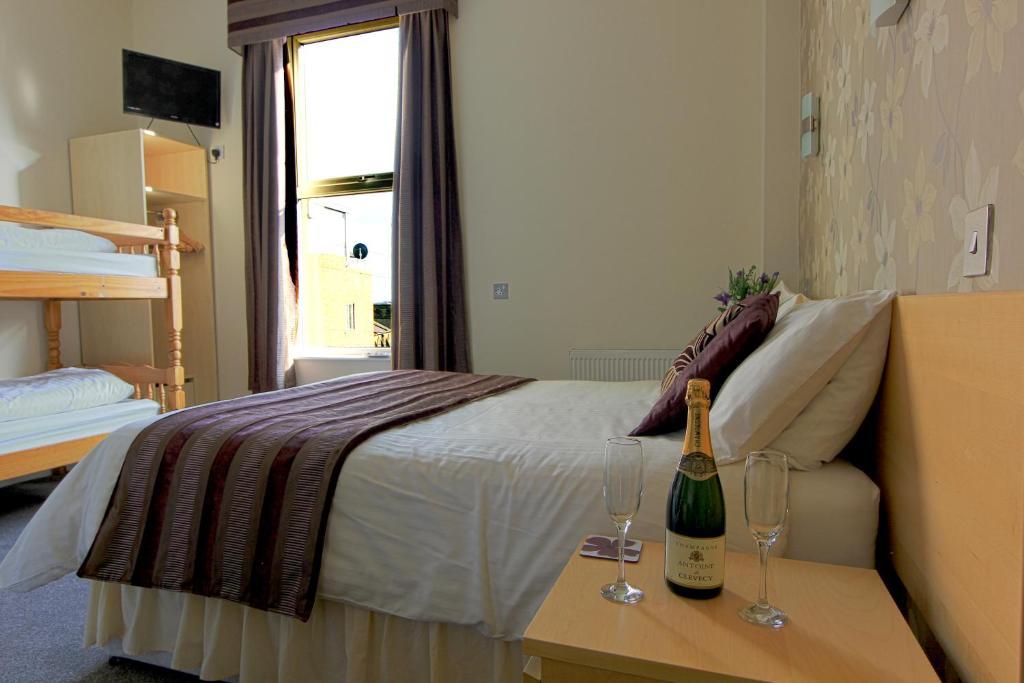 The Greno Guest house Scarborough
