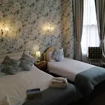 Esplanade Gardens B&B