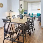 Host & Stay - Clifton House
