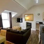 Brightwater 2Nd Floor Apartment For Up To 6 Guests Near North Bay Beach