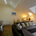 Brightwater 2Nd Floor Apartment For Up To 6 Guests Near North Bay Beach
