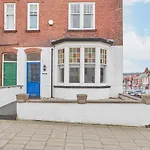 Host & Stay - The Townhouse