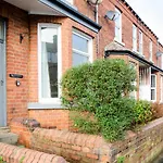 Host & Stay - Beechville