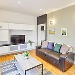Host & Stay - 15 Easby Hall