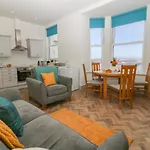 Apartment 6