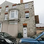 Barwick Apartment - Spacious 2 Bed Apartment With 2 Floors Located In Scarborough, Great For Family Trips!