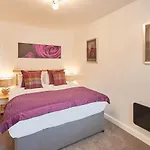 Host & Stay - Royal Sands