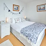 Host & Stay - The Hideaway