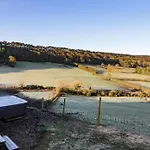 Shepherds Hut By Stepney Stays