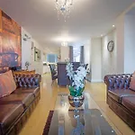 Huge 12 Bedroom Sleep 24 Luxury With 2 Hot Tubs