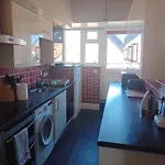 25 Avenue Victoria Flat 2