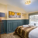 Isabella\'S Beach House Scarborough - 4 Bedroom