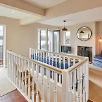 Host & Stay - Watch House
