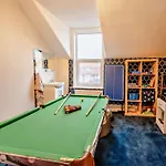 5 Bed In Scarborough 93438