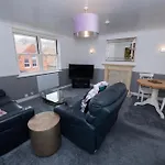 Hummingbird - Spacious One-Bed Apartment