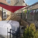 Larch Cottage Ruston Dog Friendly With Hot Tub