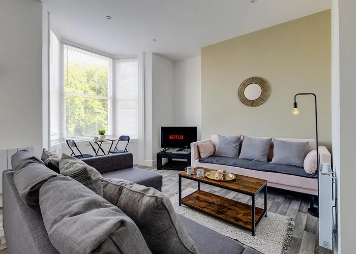 Apartment No 2 At Empire 39