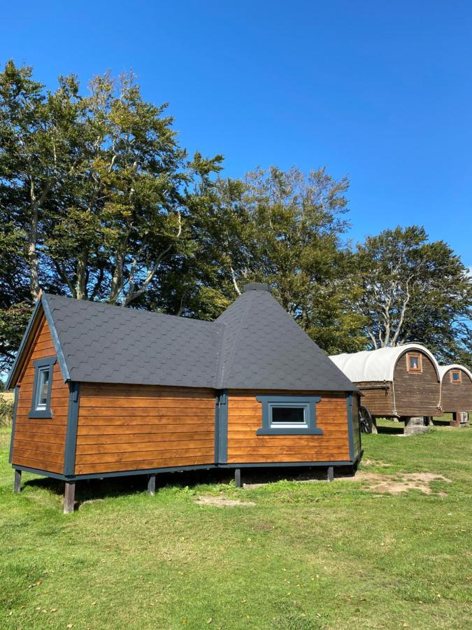 Pinewood Park - Tipis, Hot Tubs And Campsite 4*