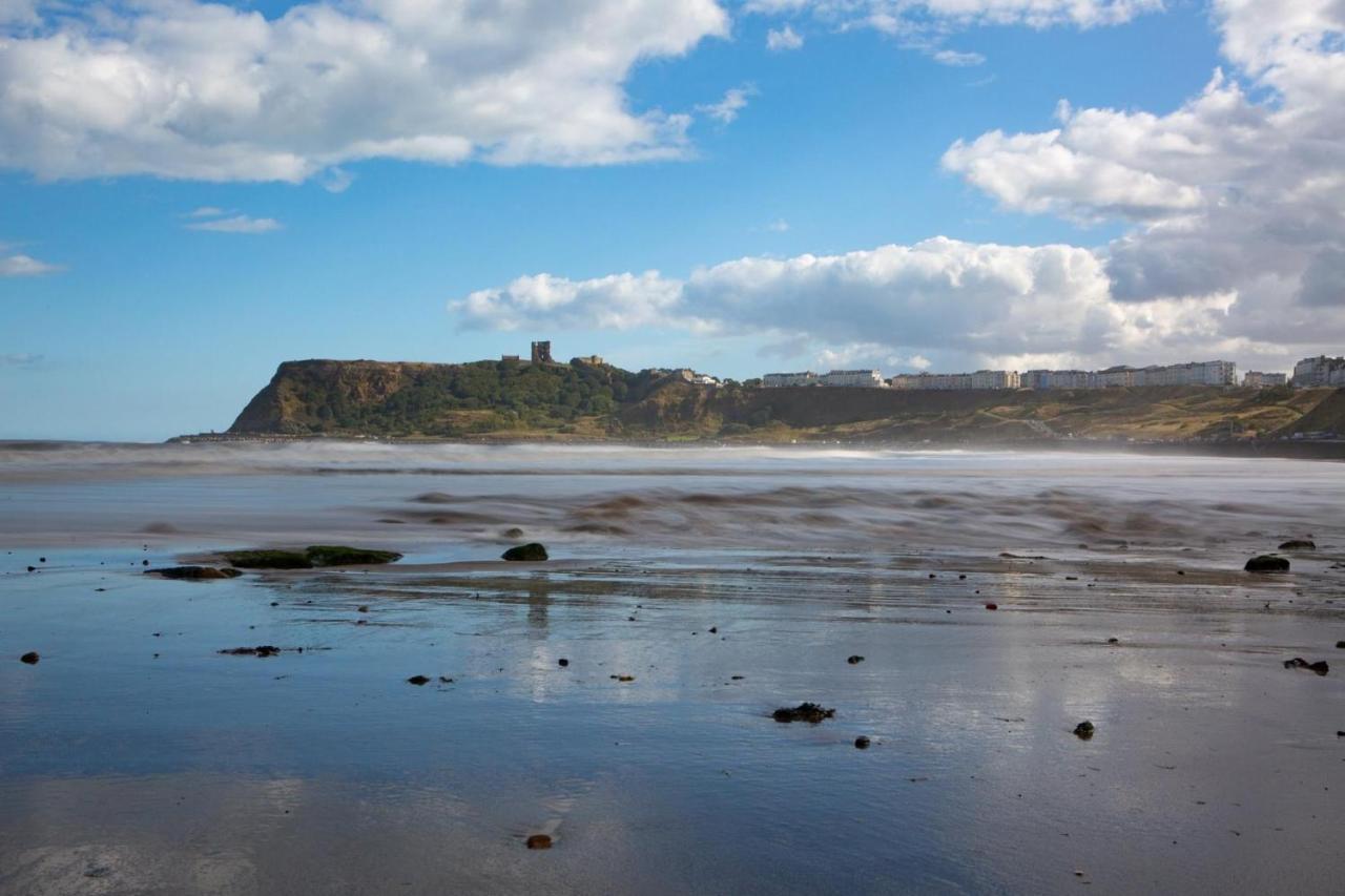 Seabourne Beautiful 4th Floor Penthouse With Amazing Coastal & Lighthouse View * Scarborough